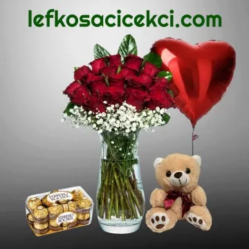 Vazoda 21 Kırmızı Gül Balon Çikolata Ayıcık